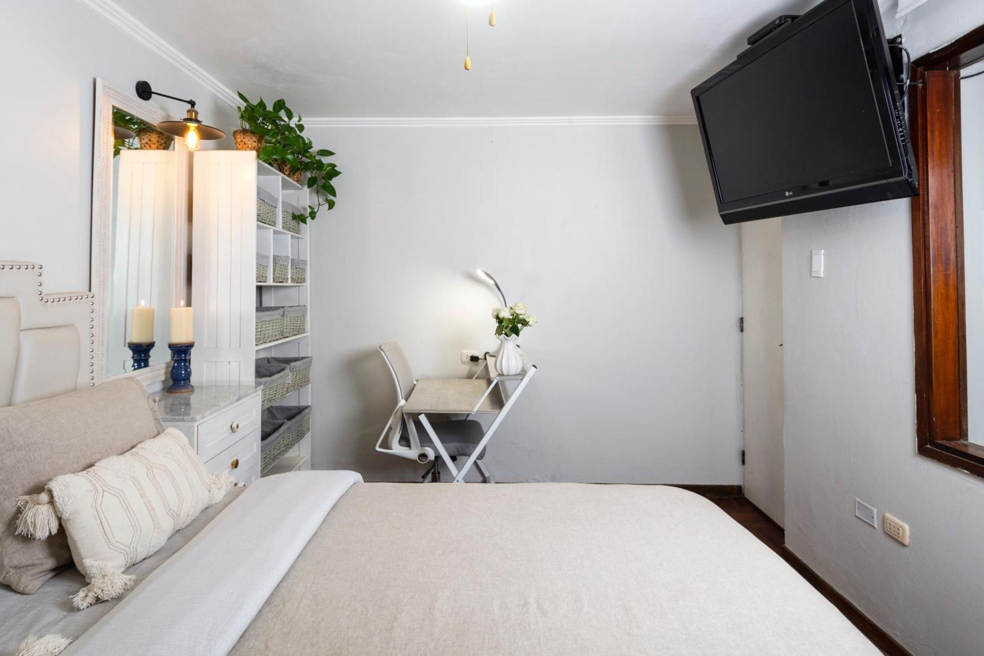 Casa Ramos Salamanca - Airport Pick Up And Drop Off Service - Homestay Lima Ngoại thất bức ảnh